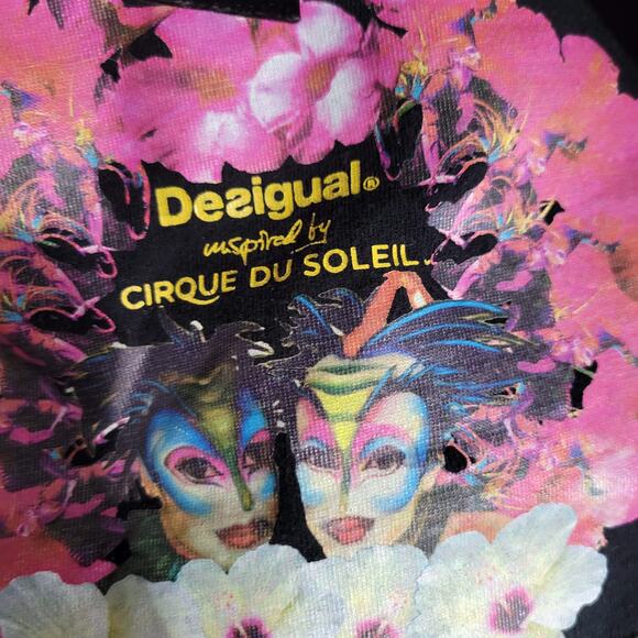 Desigual Cirque du Soleil Tee Black Foil Metallic Sharkbite T Shirt Size Small - Picture 10 of 15
